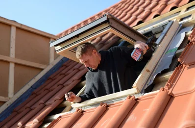 Pose de fenêtres de toit Velux à Lametz
